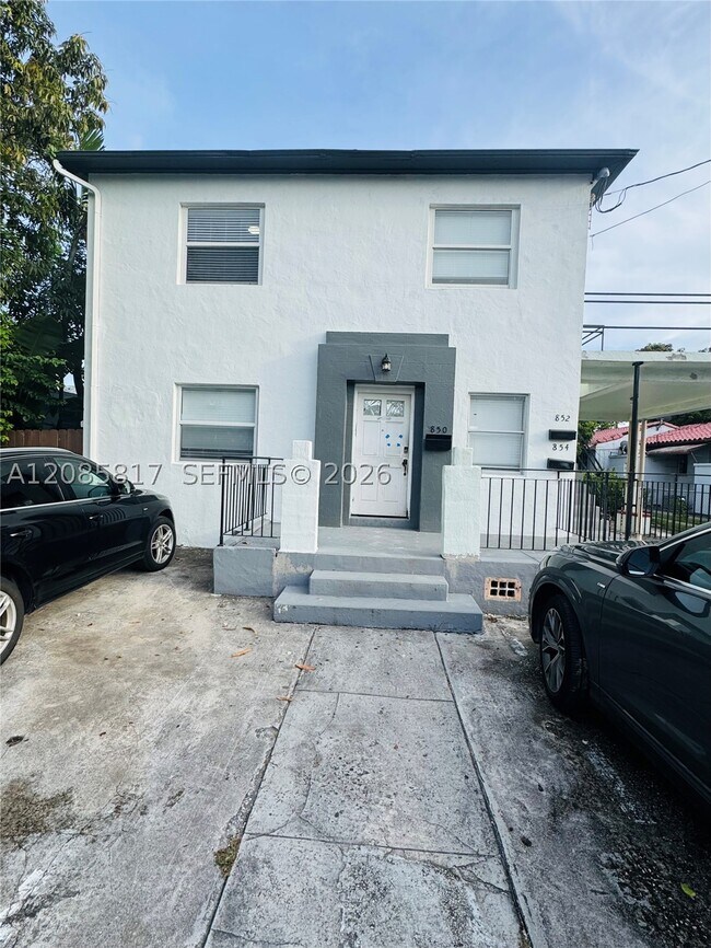 Building Photo - 850 SW 5th St