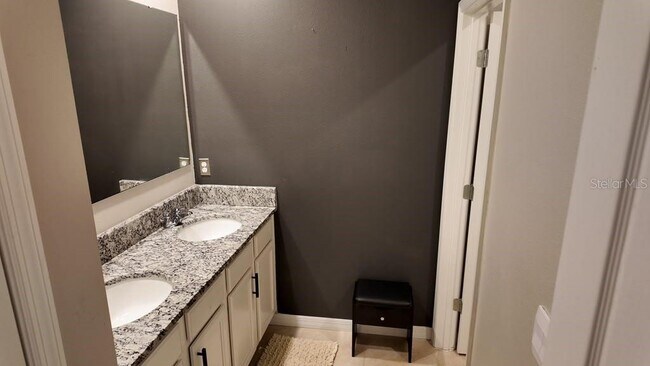 Building Photo - 11237 Amber Ridge Dr