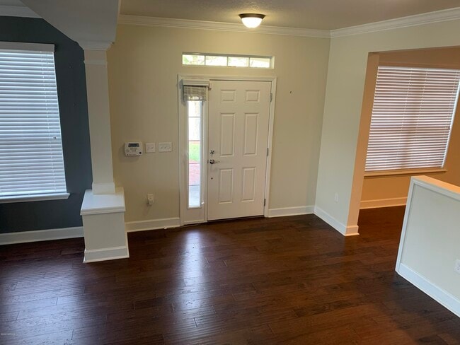 Building Photo - 6852 Woody Vine Dr