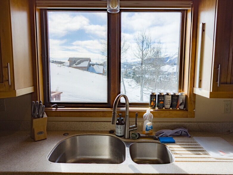 Building Photo - 1228 Palmers Dr