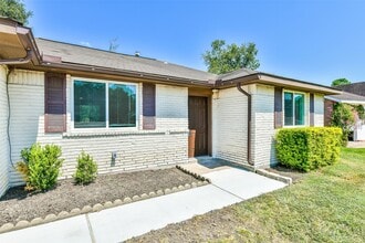 Building Photo - 515 Bellmar Ln