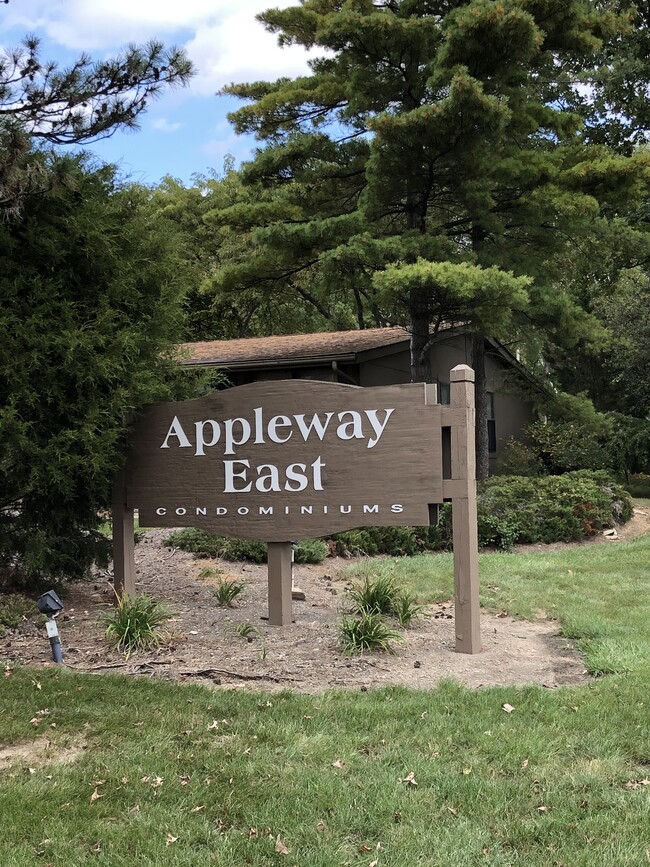 Primary Photo - 1751 Sun Apple Way