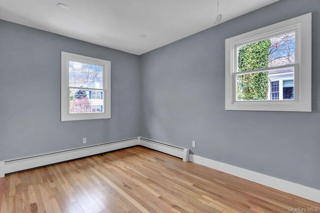 Building Photo - 33 Gaines St