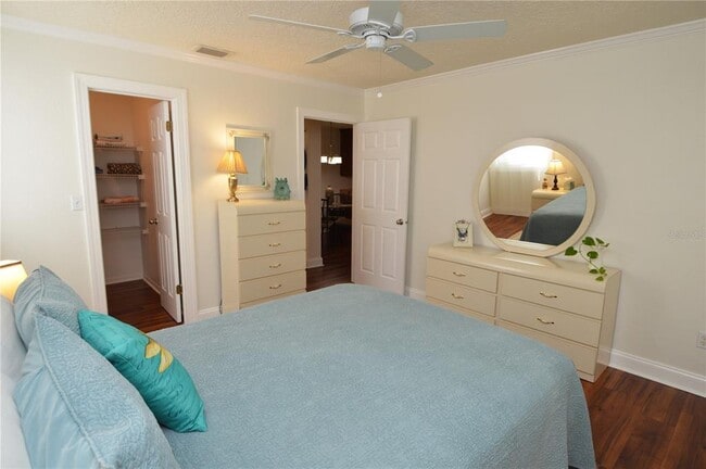 Building Photo - 10263 Gandy Blvd N