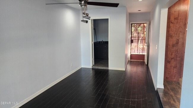 Building Photo - 1209 Antonio St