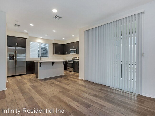 Building Photo - 3 br, 2.5 bath House - 747 Savi Drive  #104