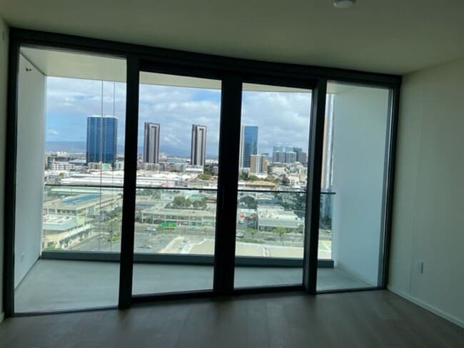 Building Photo - Brand NEW! Koula Studio