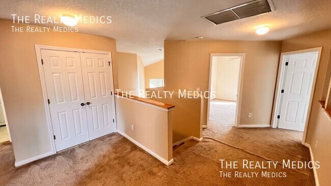 Building Photo - 1368 Crane Crest Way