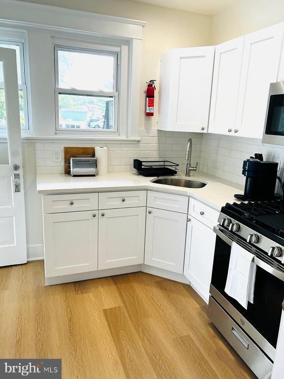 Building Photo - 525 N Broad St