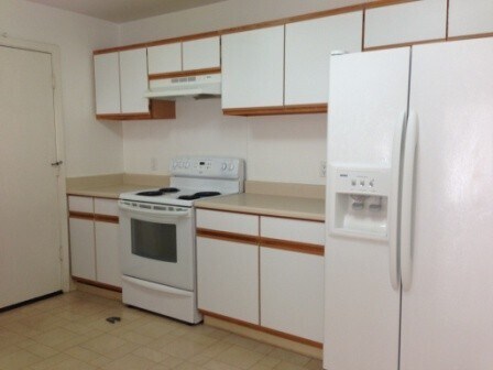 Building Photo - RENOVATED WESTLOCH FAIRWAYS HOME W/2 CAR ENCLOSED GARAGE