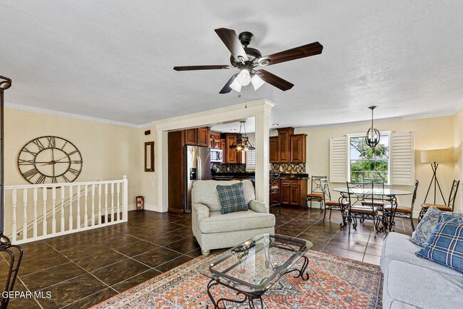 Building Photo - 350 Thunderbird Dr