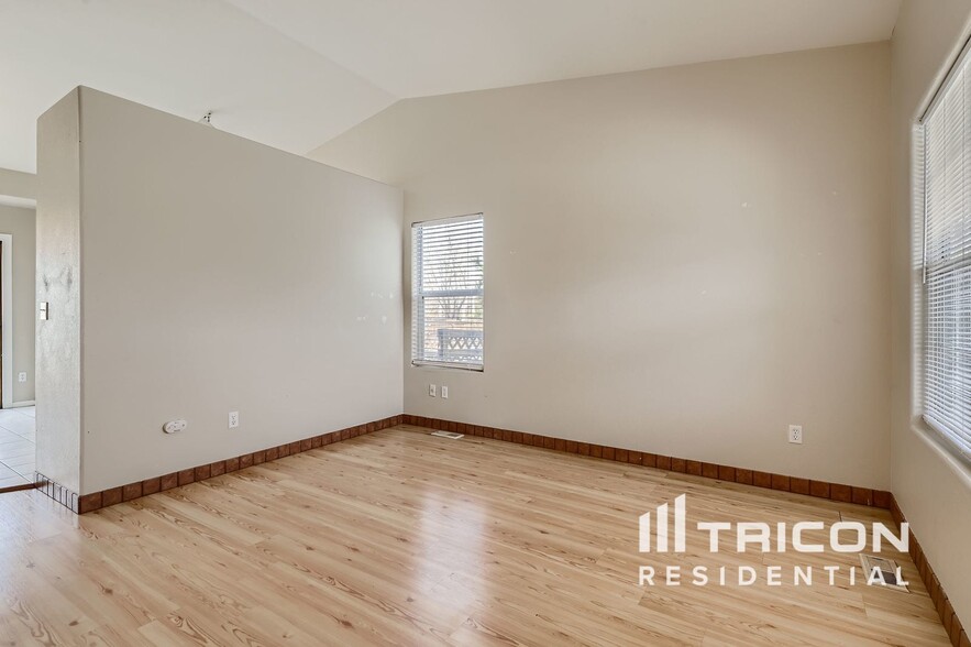 Building Photo - 21859 Silver Meadow Cir