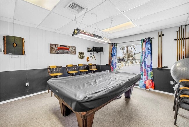 Building Photo - 9224 Mission Oaks Blvd