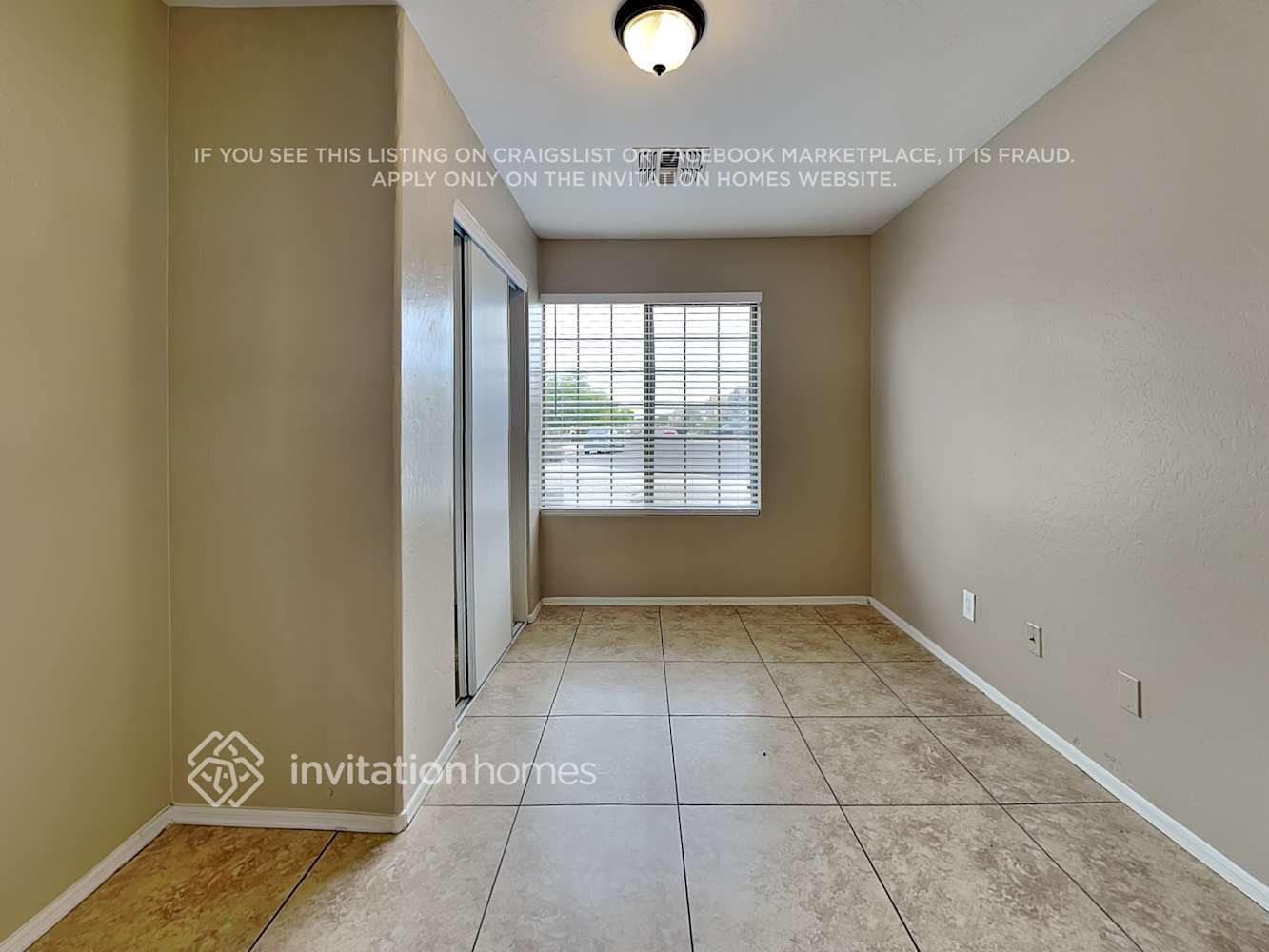 Building Photo - 3433 W La Salle St