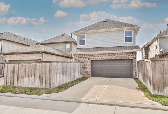 Building Photo - 2206 Bridgeport Path Dr