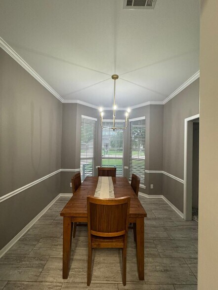 Building Photo - 5307 Meadowsweet Cir