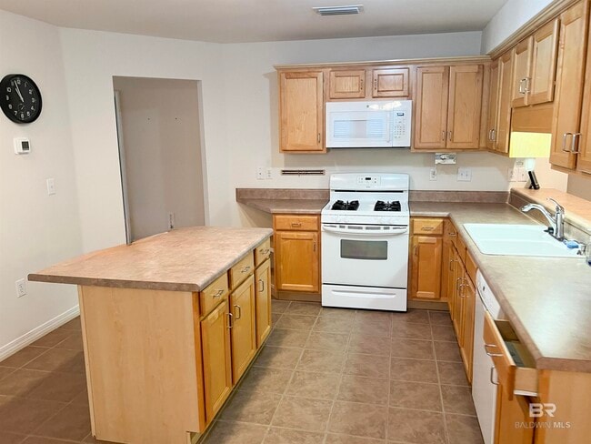 Building Photo - 31565 Heidelbrook Loop