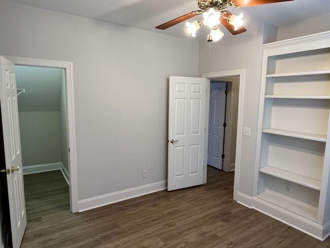 Building Photo - Refreshed 4 Bed home in Ballantyne