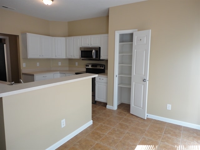 Building Photo - 10401 Sand Creek Blvd