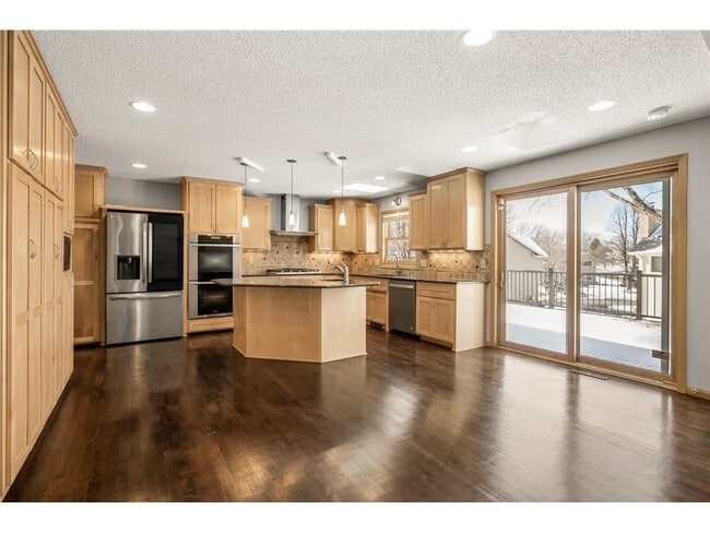 Building Photo - 8371 Passfield Turn