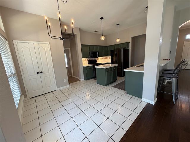 Building Photo - 4703 Sunflower Dr