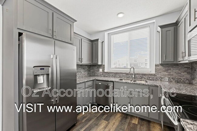 Building Photo - 217 McGee St