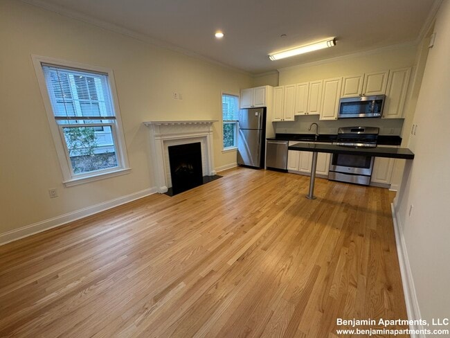 Building Photo - 20 Langdon St