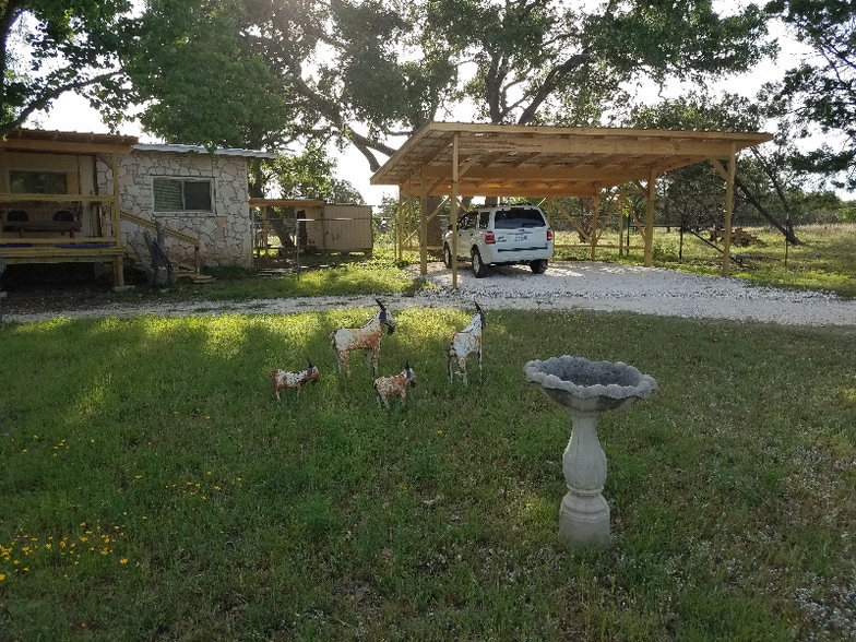 Building Photo - 143 River Ranch Rd