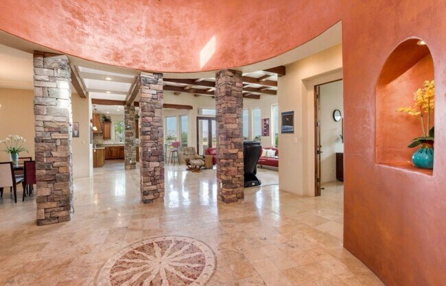 Building Photo - 3022 Lookout Ridge Dr
