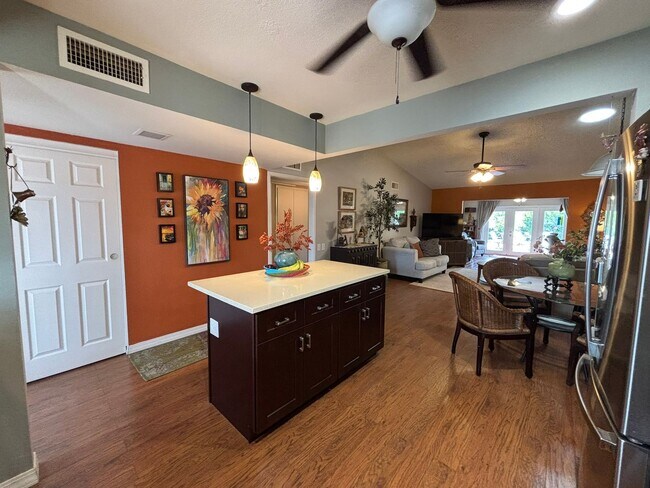 Building Photo - Enjoy this cozy 2 Bedroom, 1.75 Bathrooms, 1.5 Car Garage home in Premier Active Adult Resort Sty...