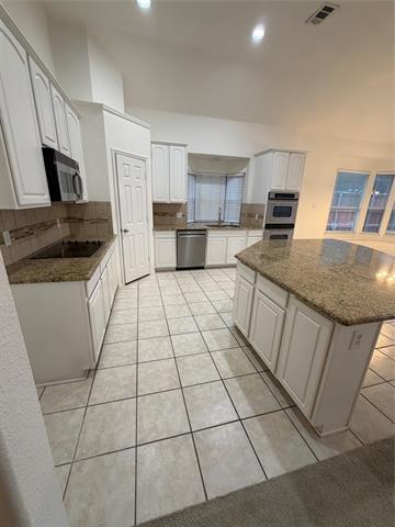 Building Photo - 11821 Stephenville Dr