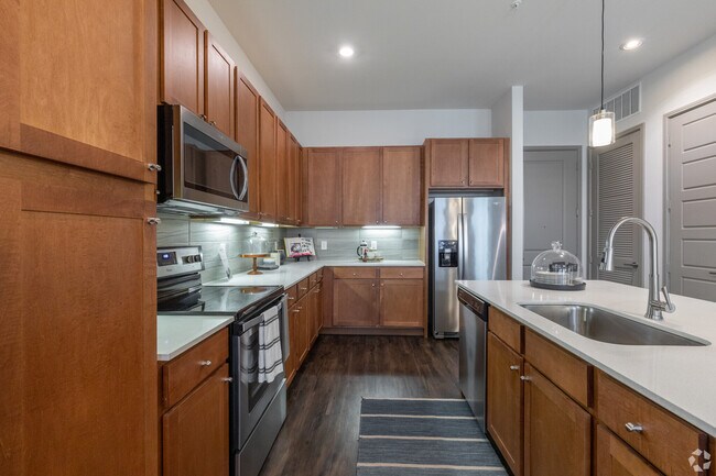 Building Photo - Lease Now & Get 1 month Free!