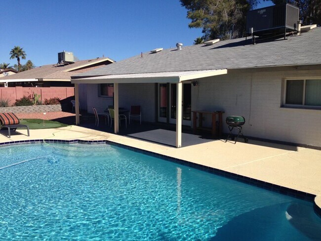 Building Photo - 3926 N 87th St