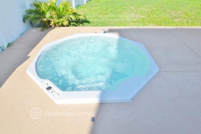 Building Photo - 4810 Red Rooster Rd