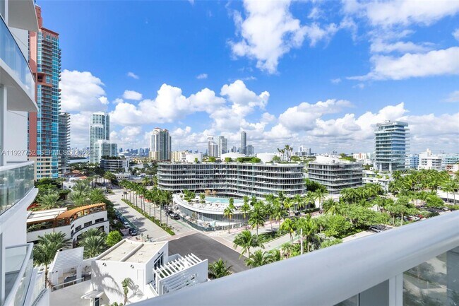 Building Photo - 50 South Pointe Dr