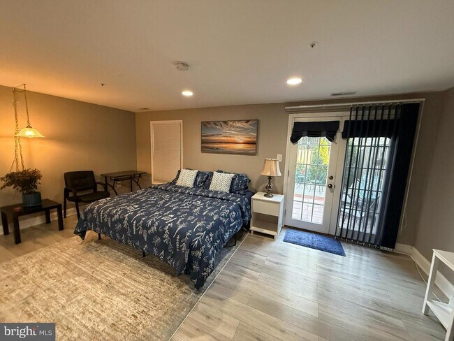 Primary Photo - 2568 Ambling Cir