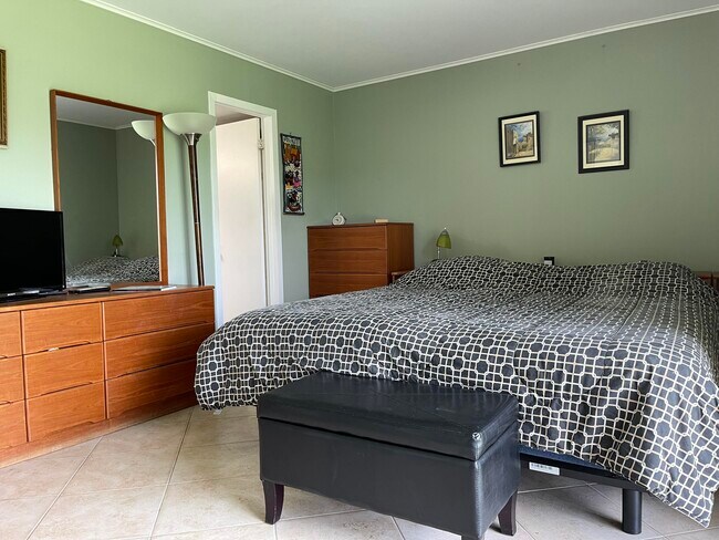 Building Photo - 27 Mansfield A