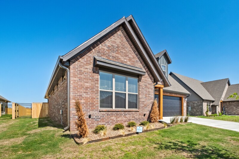 Building Photo - 4603 SW Elderwood St