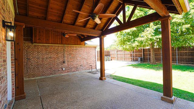 Building Photo - 2210 Garden Crest Dr