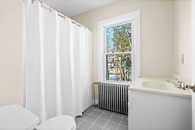 Building Photo - 78 Essex St