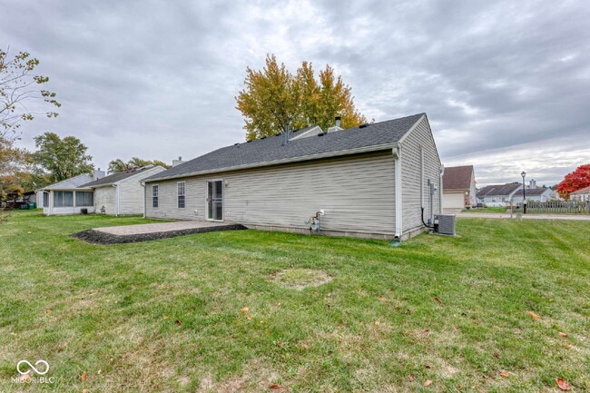 Building Photo - 8520 Lincoln Ct