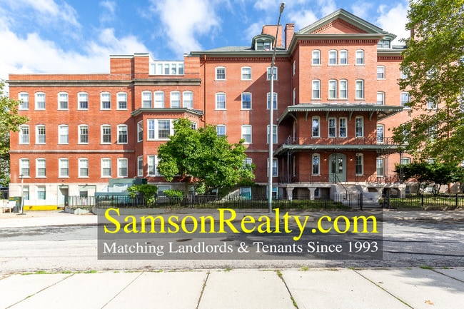 Building Photo - 31 Hope St