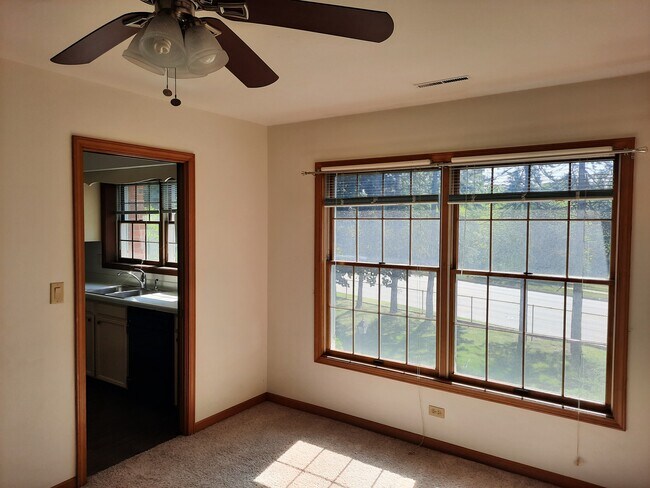 Building Photo - 1450 Wing St