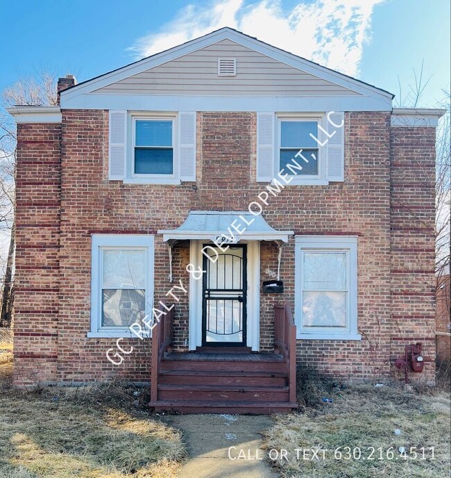 Primary Photo - ***3 BDRM / PARTIALLY FINISHED BASEMENT / ...