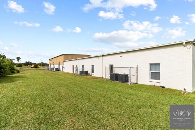 Building Photo - 926 Quincy St