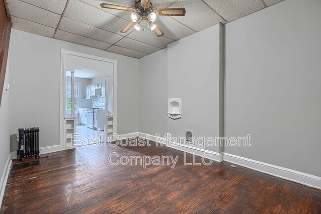 Building Photo - 2107 W Saratoga St