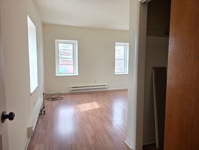 Building Photo - 100 N Franklin St