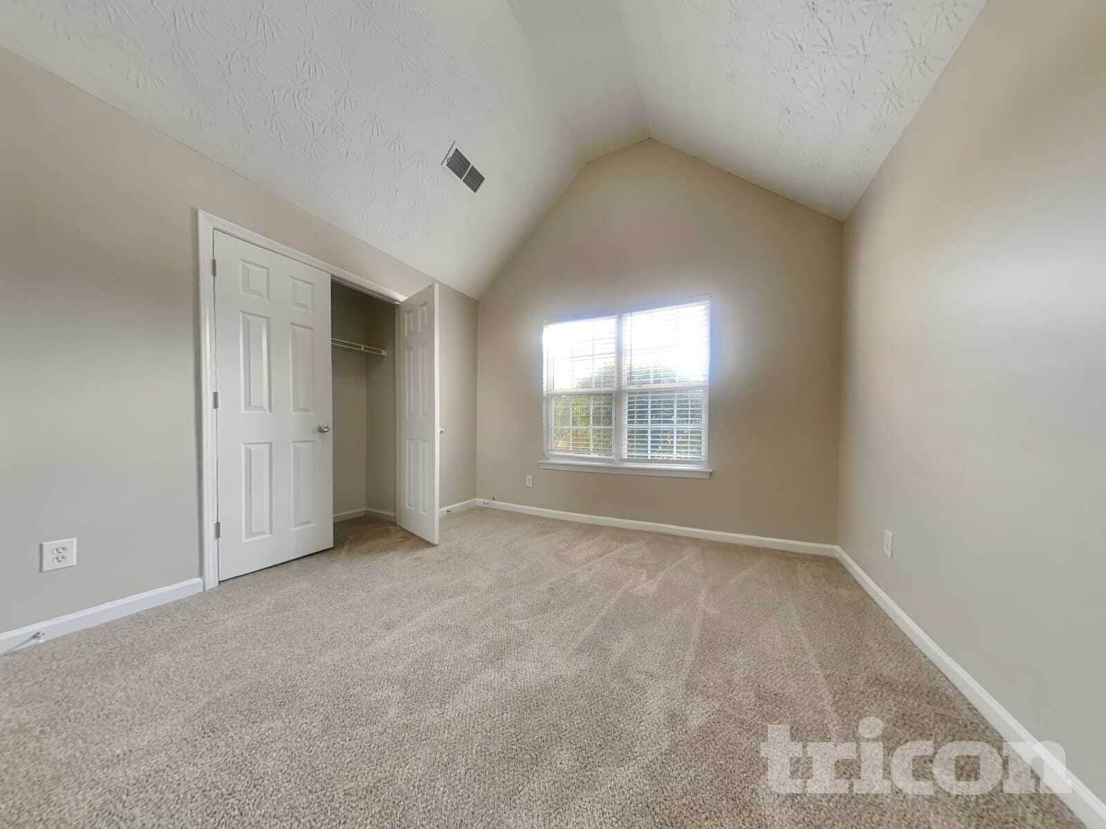 Building Photo - 845 Overlook Trail