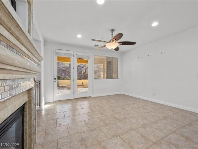 Building Photo - 1159 Calcione Dr