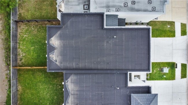 Building Photo - 22 Corales St